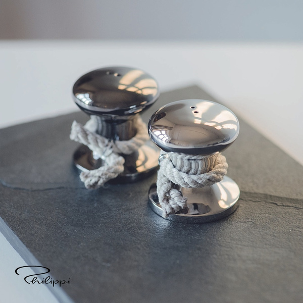 Hamburger Shakers Pepper