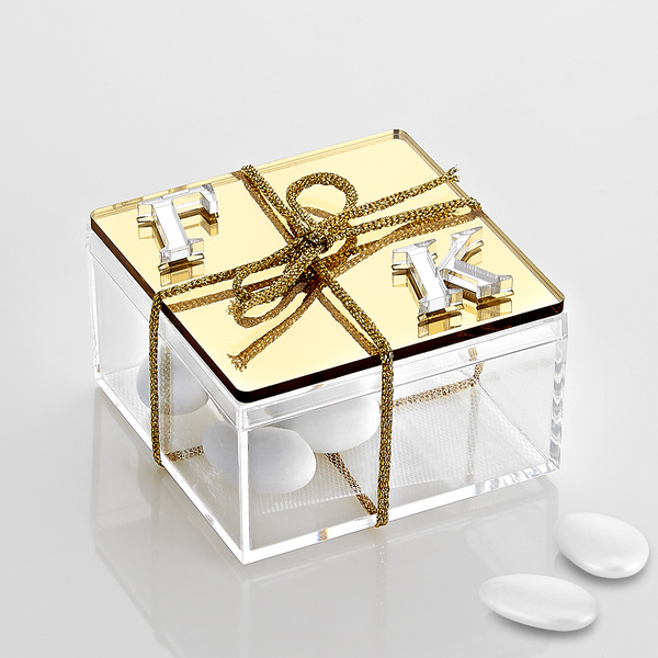 Μπομπονιέρα κουτί πλέξι με χρυσό καθρέφτη και μονογράμματα