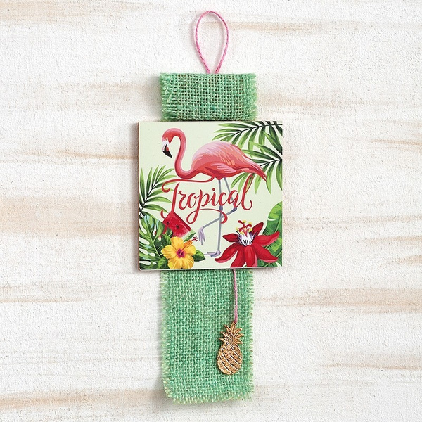 Μπομπονιέρα ξύλινο καδράκι flamingo με μεταλλικό ανανά σετ 40 τεμάχια