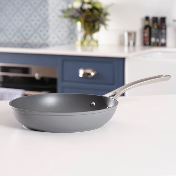 Τηγάνι 28cm σφυρήλατο αλουμίνιο Dark Dove Gray Laura Ashley